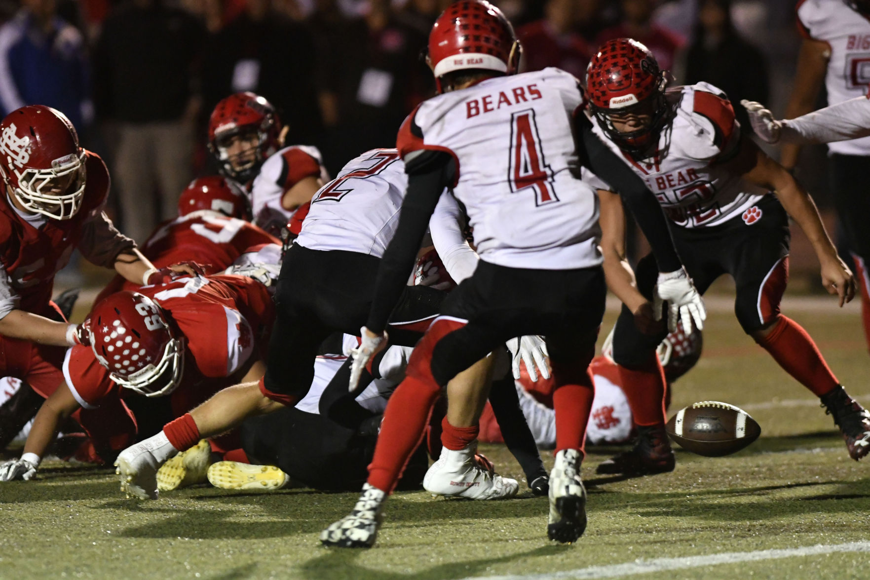 120217 SM CIF football 10.jpg